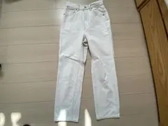 GU ジーユー　ハイウェストストレートジーンズ