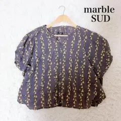 マーブルシュッド 総柄 ツリー柄 ブラウン 半袖ブラウスのサムネイル