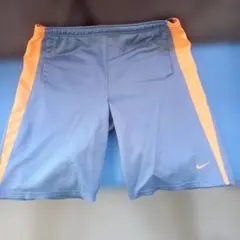 NIKE ブルー×オレンジ ハーフパンツのサムネイル