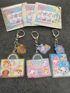 うるちゅるチャーム付きアクリルキーホルダーのサムネイル