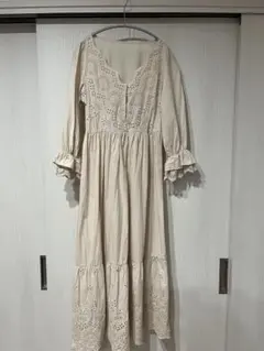 【美品】ナイスクラップ　ワンピース　刺繍入り　ロングワンピース