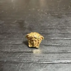 VERSACE メデューサ ゴールド ピアス