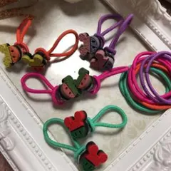 ♡❤︎ヘアゴム14　4ペア(8個) 可愛いカラフルキャラの台座付キッズヘアゴム大量