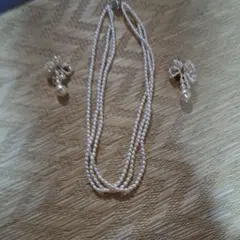 ホワイトパール ネックレスとイヤリング セット