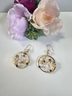 ワイヤーアクセサリー フープと小枝のピアス ゴールド