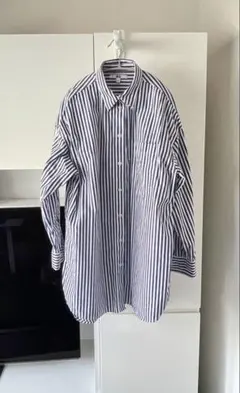 UNIQLO　オーバーサイズ コットンストライプロングシャツ 【M】 綿100%のサムネイル