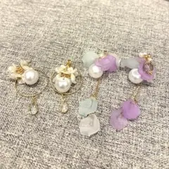 パールと花びらモチーフのピアス 2点セット
