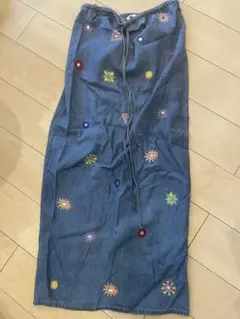 ZARA 刺繍デニムロングスカート Mサイズ