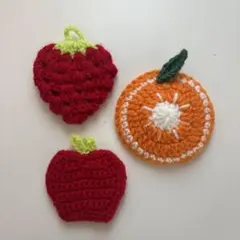 未使用】アクリルたわし 4点セット いちご 渦巻き ハンドメイド 長期