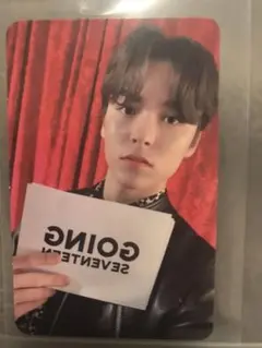 going seventeen magazine トレカ 黒 バーノン