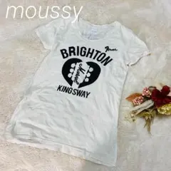 【マウジー】トップス　Tシャツ　カットソー　半袖　ロゴ入り　英文字