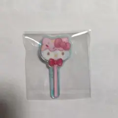 サンリオキャラクターズ アクリルブローチ1個（ハローキティ）