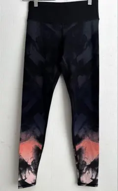 未使用品　H&M スポーツレギンス　US Sサイズ