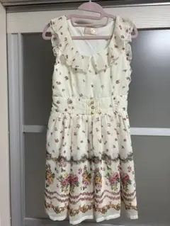 【Penderie】花柄ノースリーブワンピースのサムネイル