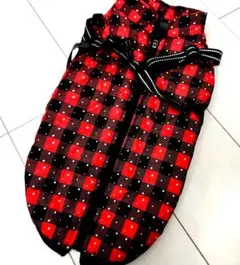 3Lサイズ　冬用暖かい犬服ハーネス 赤と黒のチェック柄お散歩ハーネス内側ボア星柄