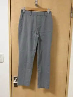 UNIQLO グレー スラックス Mサイズ