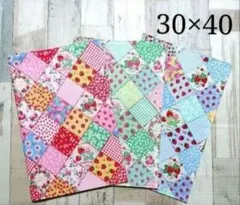 【No.123】ハンドメイド　パッチワーク風柄　ランチョンマット　３枚セット