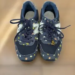 レア品！ニューバランス 23.5cm （小さめ）小花柄スニーカー　WR996