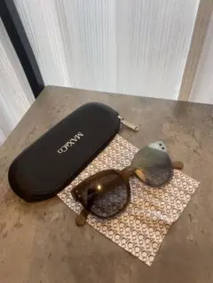 MAX&CO. グレーキャットアイサングラス
