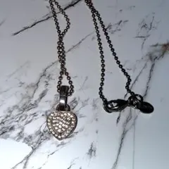 Folli Follieハート型クリスタルネックレス