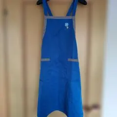 青いフラワー刺繍エプロン