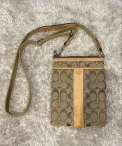 coachショルダーバッグ