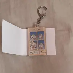 mikko トレーディング 証明写真風アクリルキーホルダー