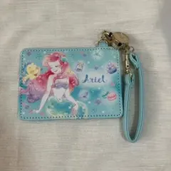 新品未使用　アリエル　リール付き　定期入れ　パスケース　ディズニー