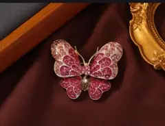蝶のブローチ ピンクストーン装飾 5cm