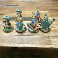 ピーターラビット　フィギュア　4種　6体セット