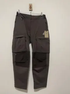 NIKE ACG WMNS カーゴパンツ ブラウン