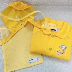 ♦︎ファミリア レインコート