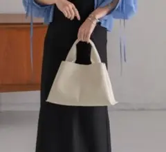 NEUNA ソフトレザーバッグのサムネイル