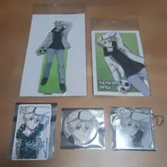 凪誠士郎 寝転び ver. アクリルスタンド ＆ 缶バッジ 計5点 ブルーロック