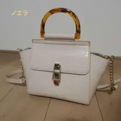 ノエラ　Noelaショルダーバックハンドバックベージュのサムネイル