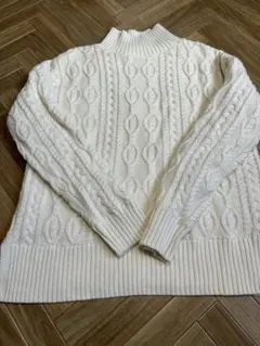 アイボリー ケーブル編み ハイネックセーター S