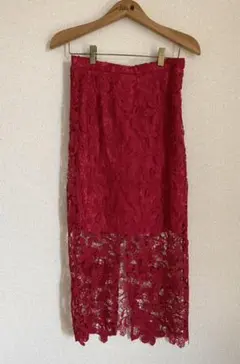 CECIL McBEE レーススカート　赤のサムネイル