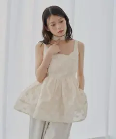 SALON by Chico アシメリボンボリュームフラワーキャミチュニックのサムネイル
