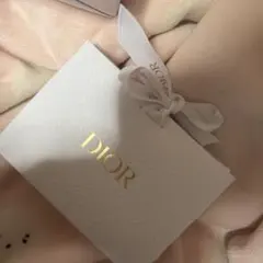 DIOR期間限定色ピンク色のサムネイル