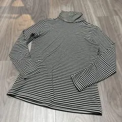 UNIQLO HEATTECH タートルネック 黒と白のストライプ M