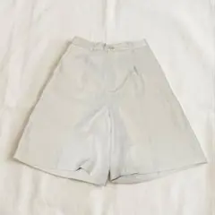 GU ジーユー センタープレスバミューダパンツ