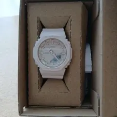 ITZYコラボG-SHOCK GMA-P2100T-7AJR レディース 白 - メルカリ
