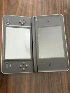 Nintendo DSi LL ブラウン　充電器付き