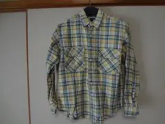 中古。メンズのチェック柄フランネルシャツ、ネルシャツ、メンズＳサイズ、古着