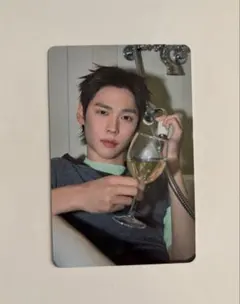 Item thumbnail for item cbba69e9-677c-4a45-98cb-cee23c950fc4