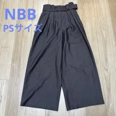 ナチュラルビューティーベーシック　ワイドパンツ