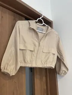 BREEZE ウィンドブレーカー　軽量　ベージュ 120センチ