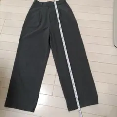 UNIQLOタックワイドパンツ