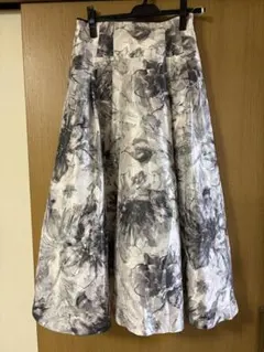 【セール中】アプワイザーリッシェフラワープリント フレアロングスカート