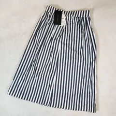 ストライプ フレアスカート ネイビーとホワイト